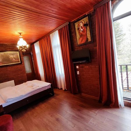 Chateau Chikovani Hotell Gordi Eksteriør bilde