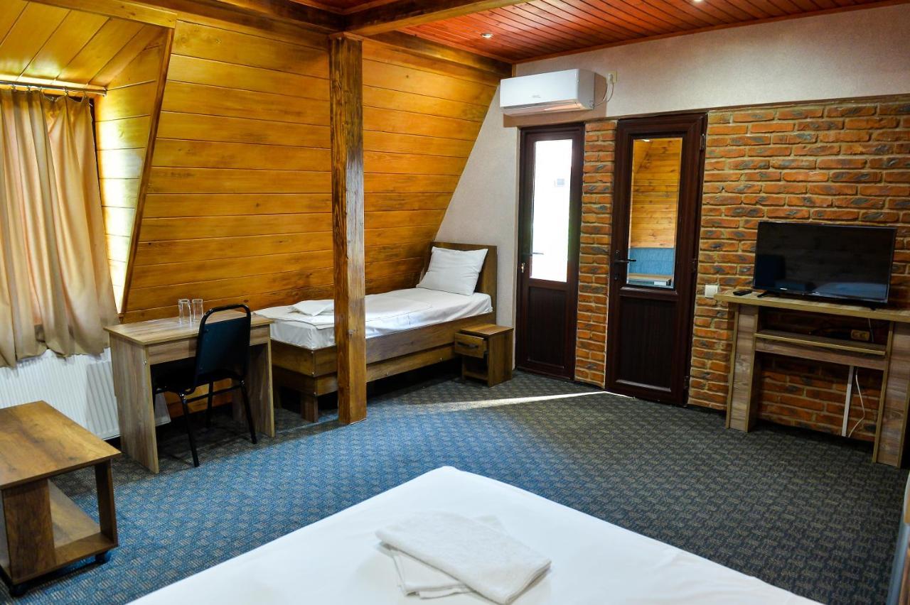 Chateau Chikovani Hotell Gordi Eksteriør bilde