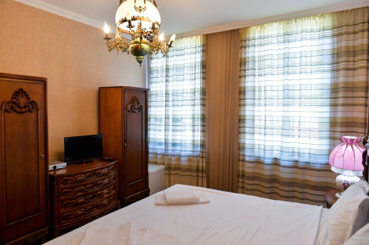Chateau Chikovani Hotell Gordi Eksteriør bilde