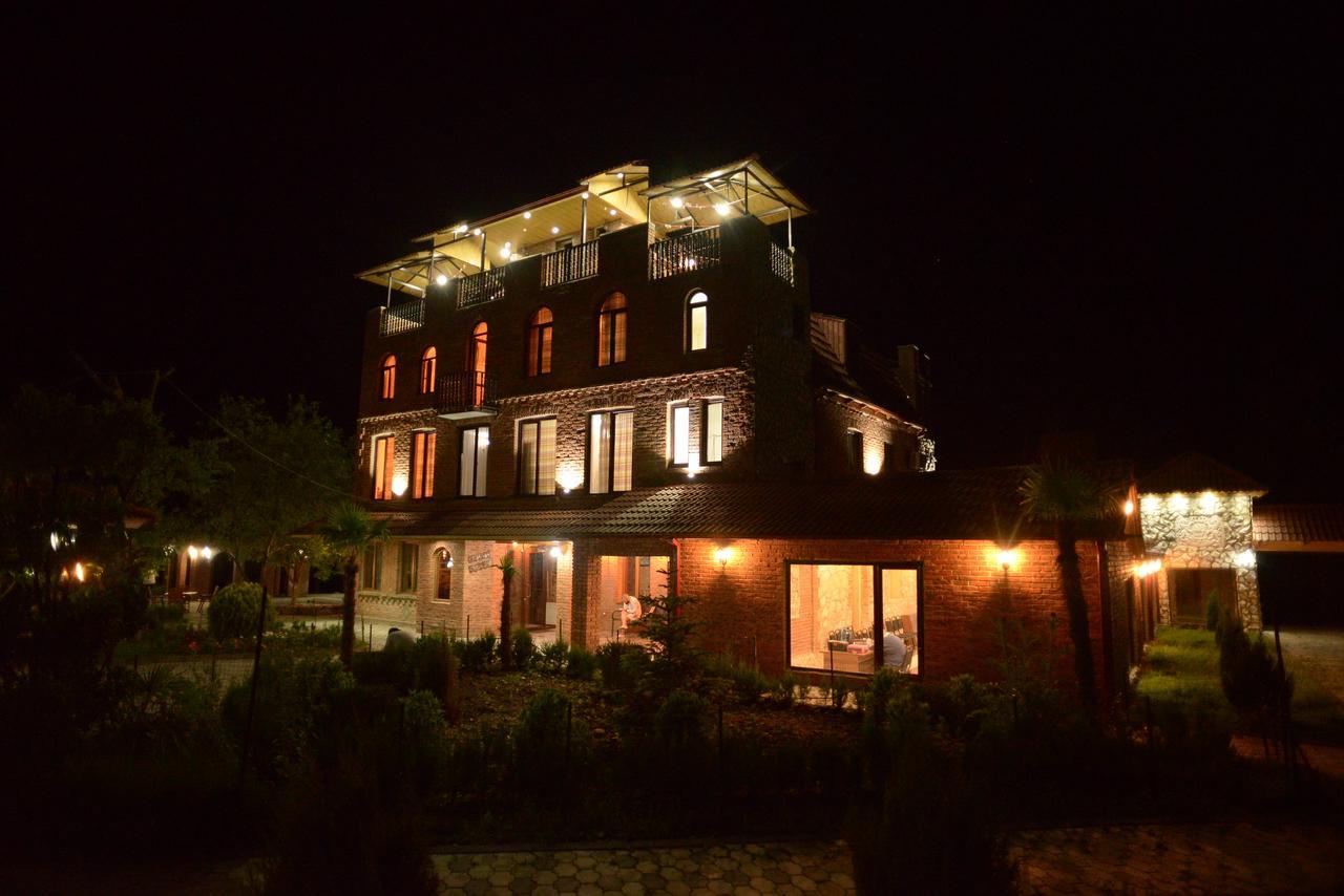 Chateau Chikovani Hotell Gordi Eksteriør bilde